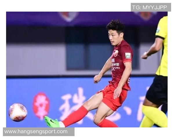 中超联赛激战正酣球迷热情高涨期待精彩对决